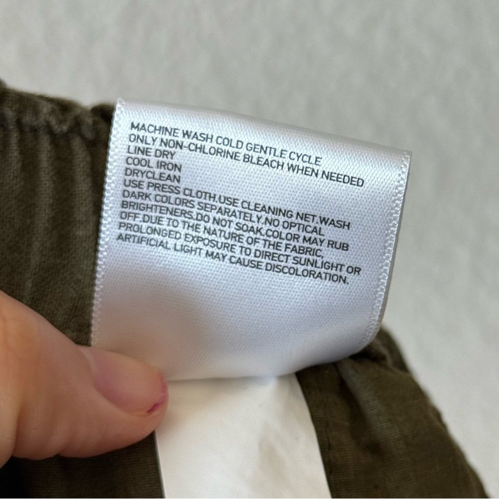 Uniqlo Paperbag Linen Shorts High Waisted - Picture 4 of 7